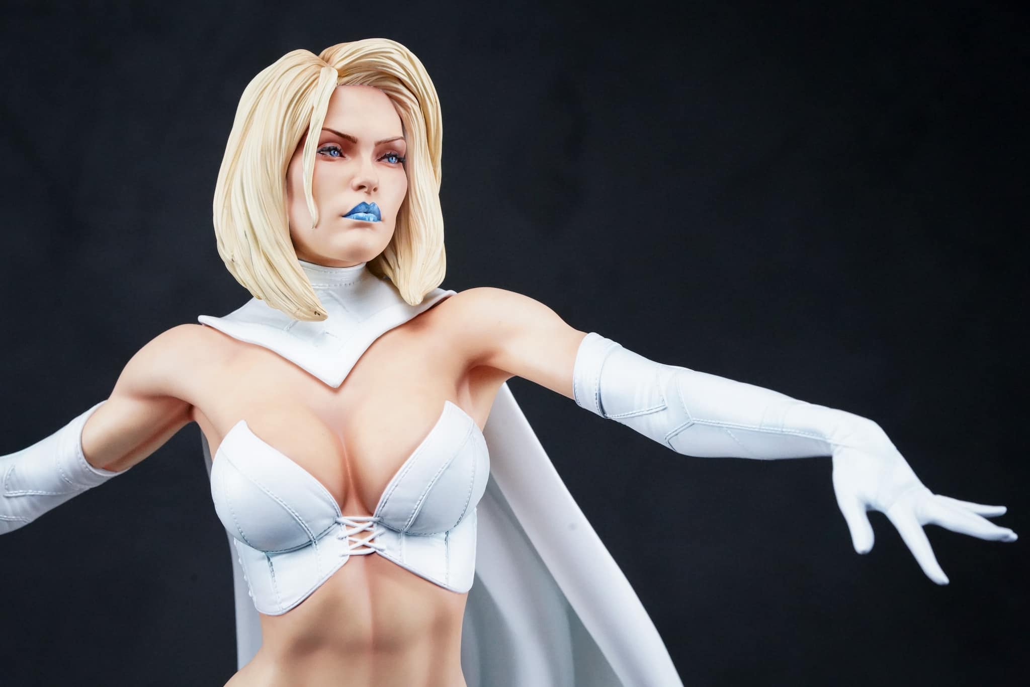 Emma Frost 1/4 Scale Custom Statue – Not XM Studios (SOLDOUT)