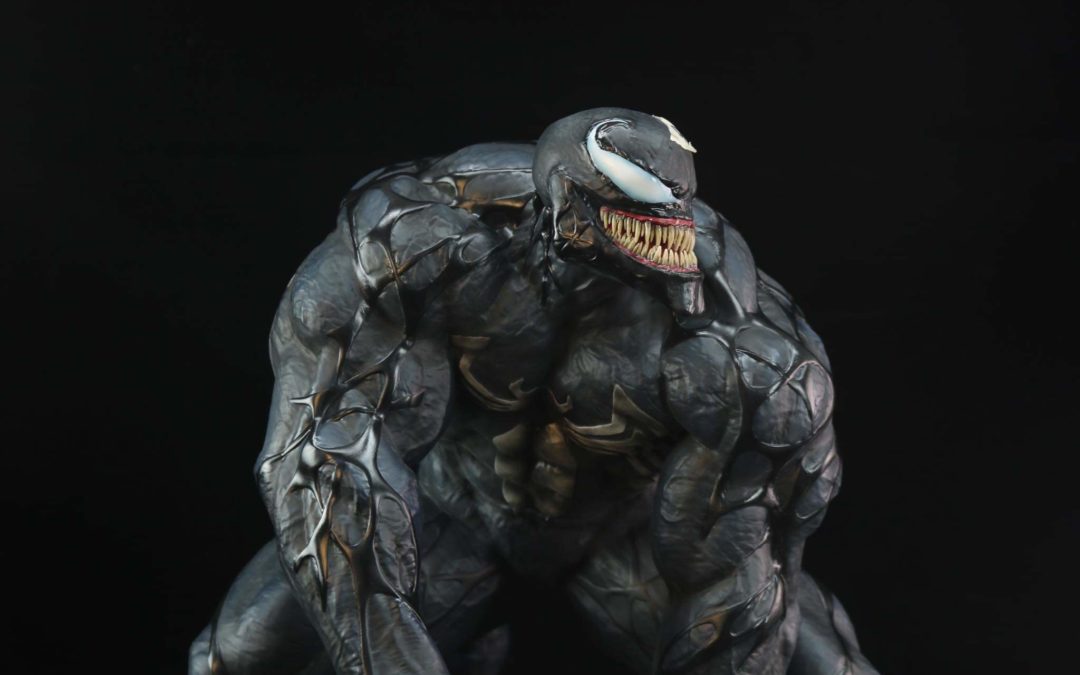 Venom ES: 15 Custom Statue 1/4 Scale