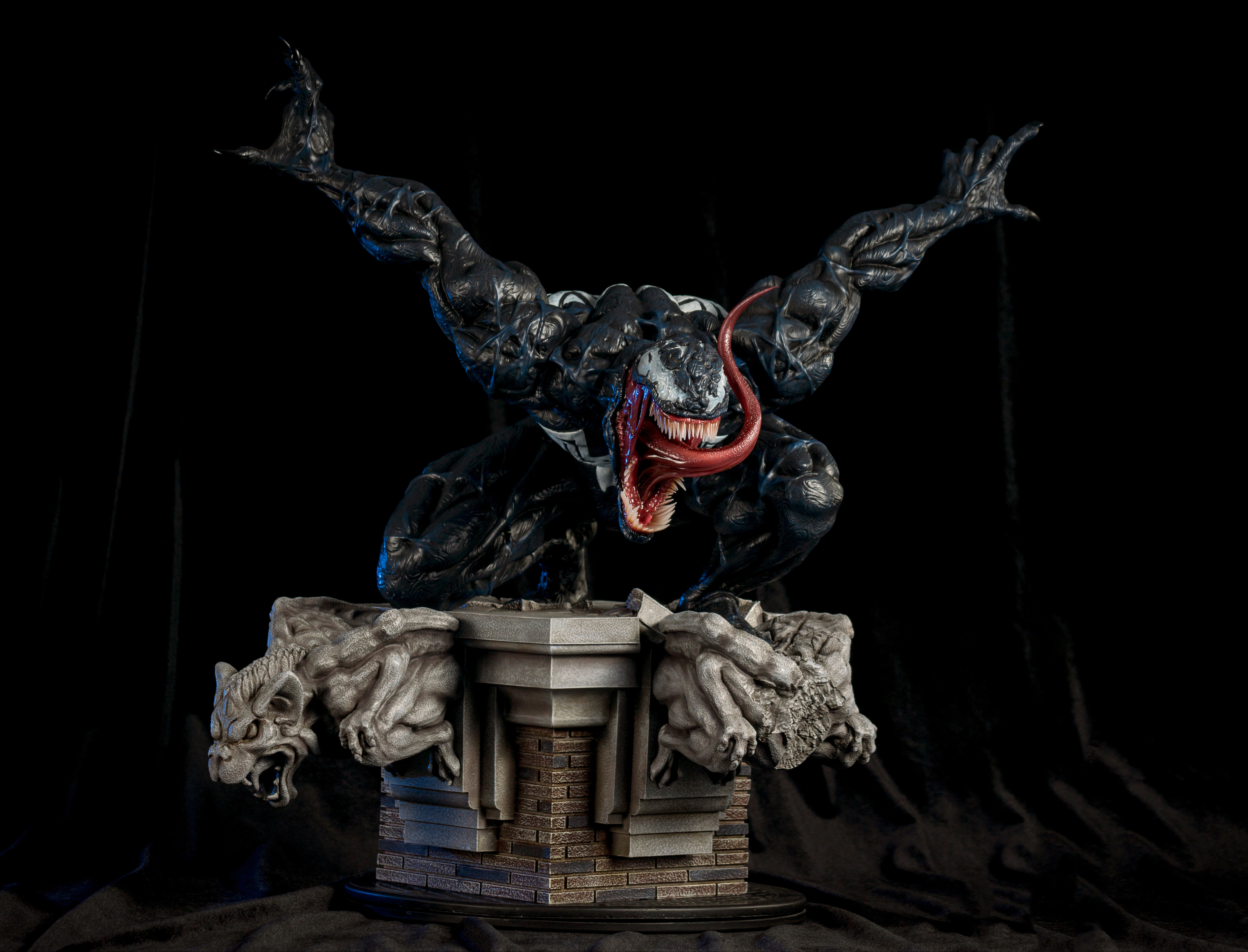 Venom 1/4 Scale Custom Statue